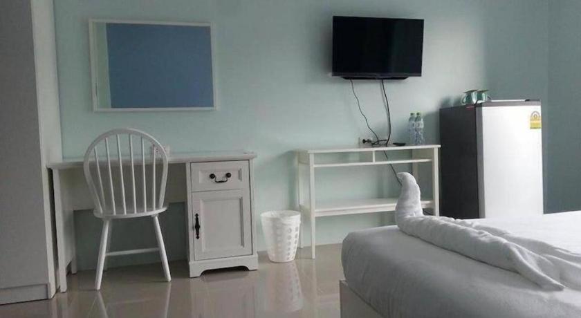 Kim Lung Airport Hotel Patong Exterior photo