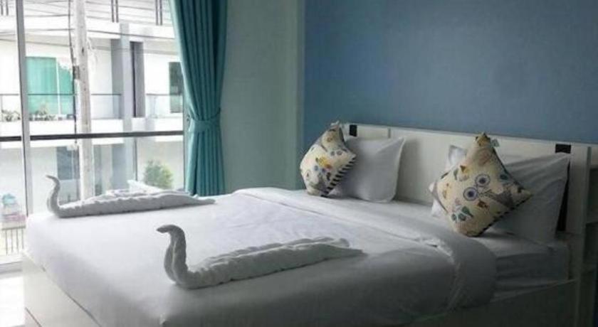 Kim Lung Airport Hotel Patong Exterior photo