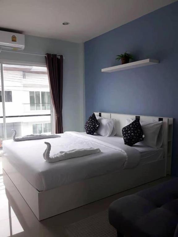 Kim Lung Airport Hotel Patong Exterior photo