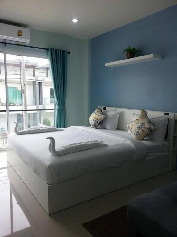 Kim Lung Airport Hotel Patong Exterior photo